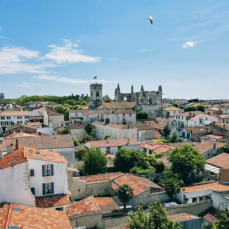 Le Passe Simple Villa *