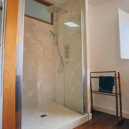 Le Passe Simple فيلة سان مارتن دو ر